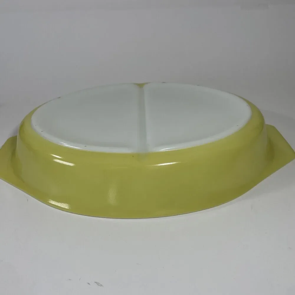 Vintage Pyrex 1 - 1/2 Qt. Divided Oval Dish, Yellow & White Ovenware made in USA